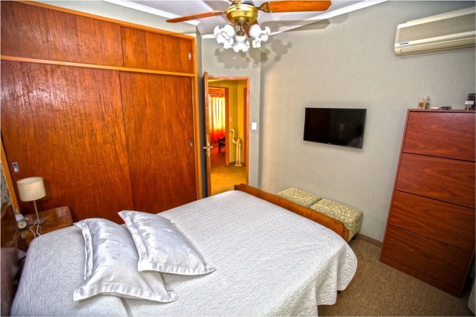 CASA CON DETALLES DE CATEGORIA Y TECNOLOGIA