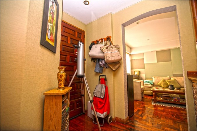 CASA CON DETALLES DE CATEGORIA Y TECNOLOGIA
