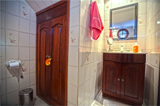 CASA CON DETALLES DE CATEGORIA Y TECNOLOGIA