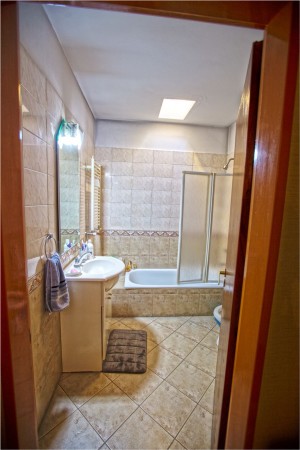 CASA CON DETALLES DE CATEGORIA Y TECNOLOGIA
