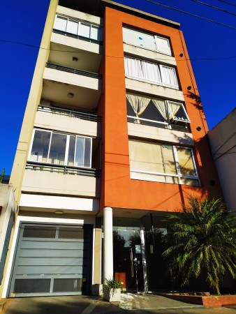 DEPARTAMENTO 2 AMB CON COCHERA