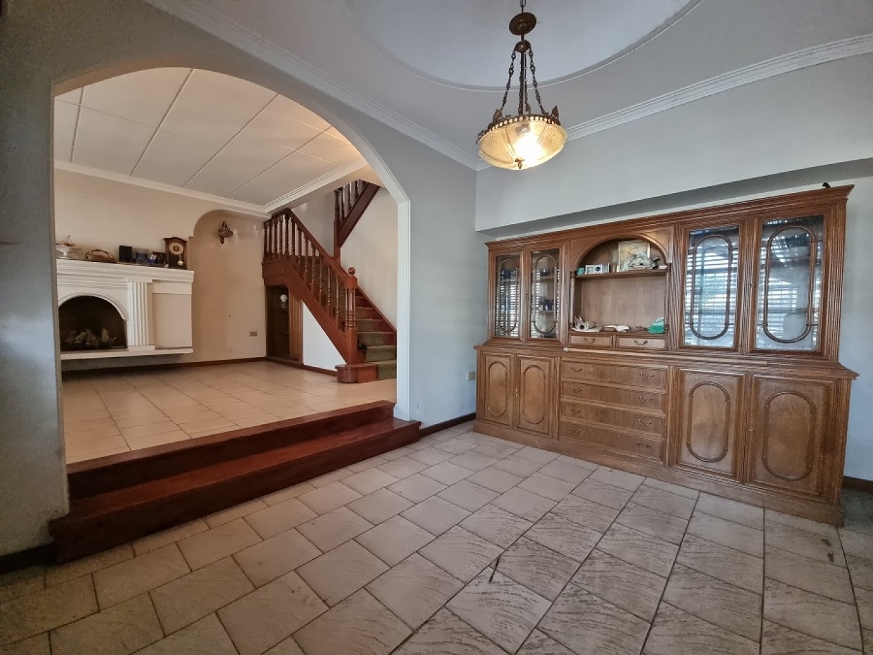 CHALET EN 3 PLANTAS