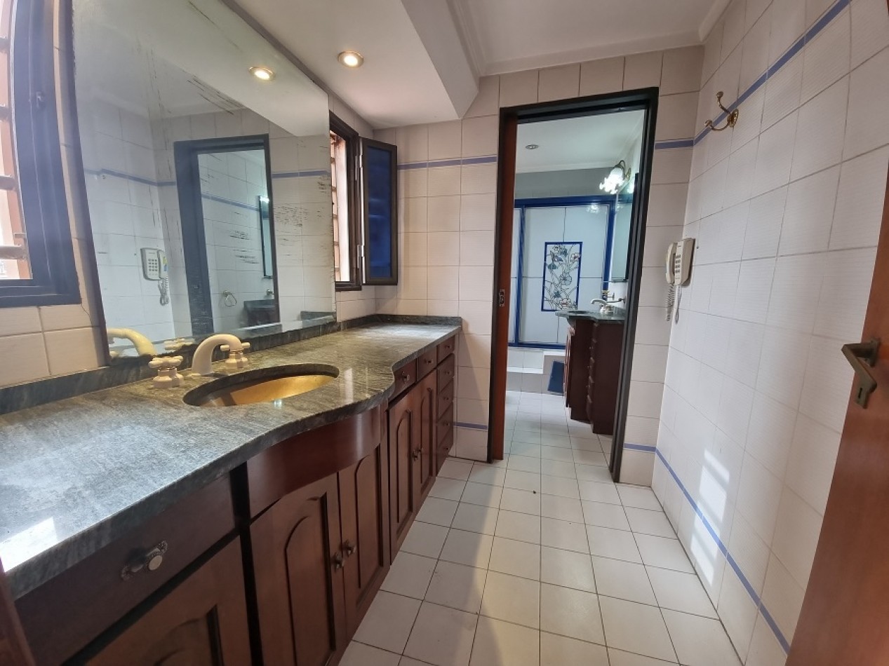 CHALET EN 3 PLANTAS
