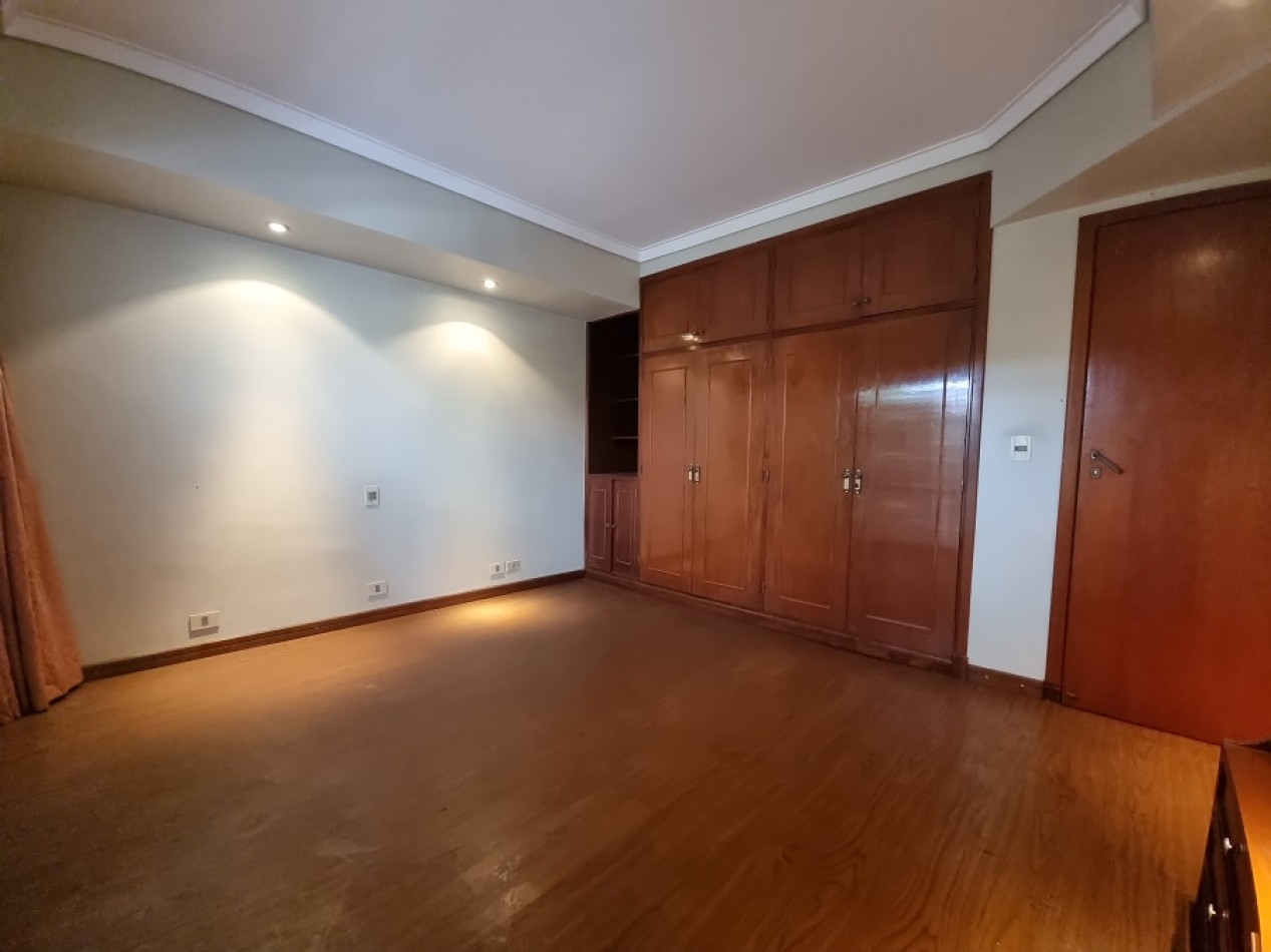 CHALET EN 3 PLANTAS