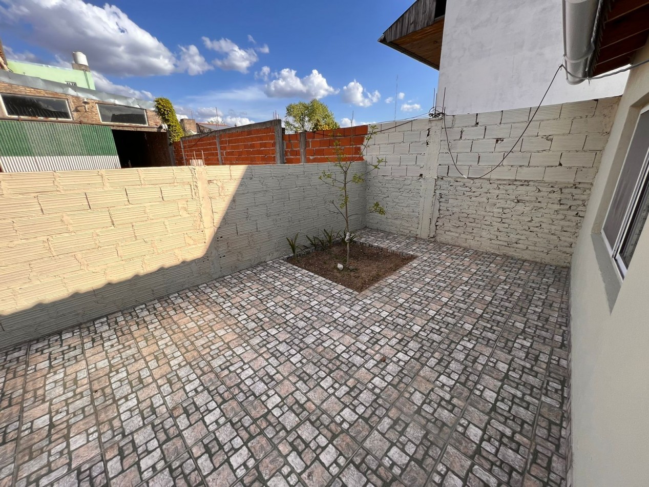 DEPARTAMENTO 3 AMBIENTES CON PATIO