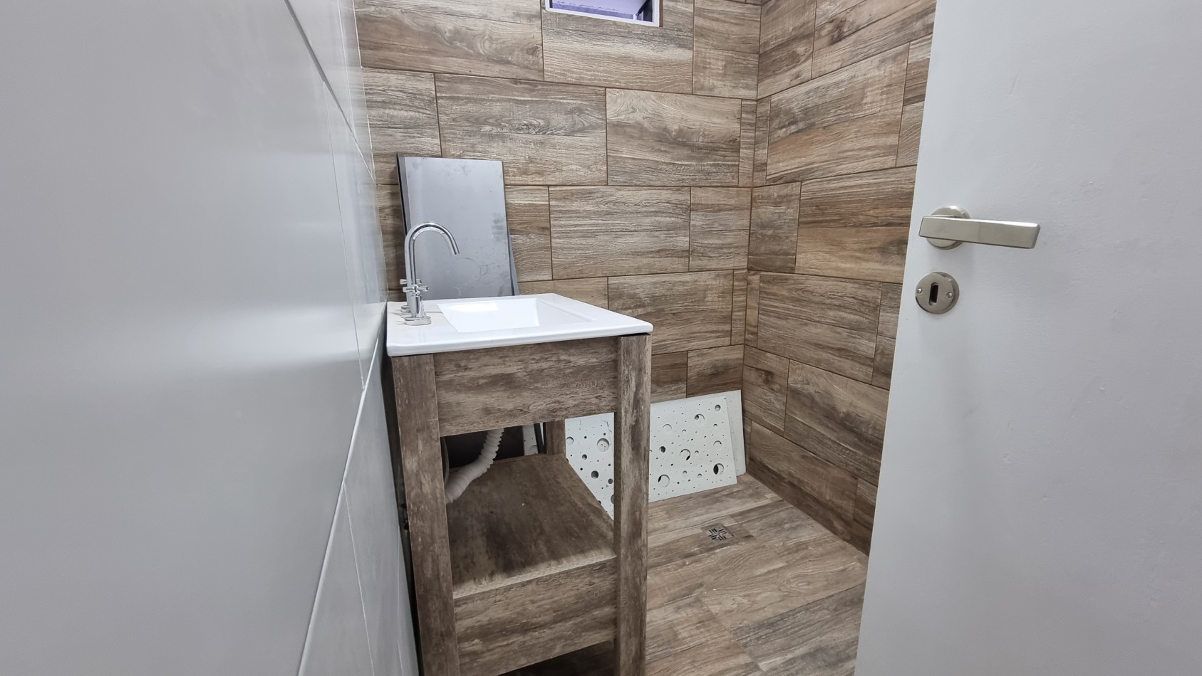 DUPLEX 3 AMBIENTES CON ENTRADA DE AUTO 