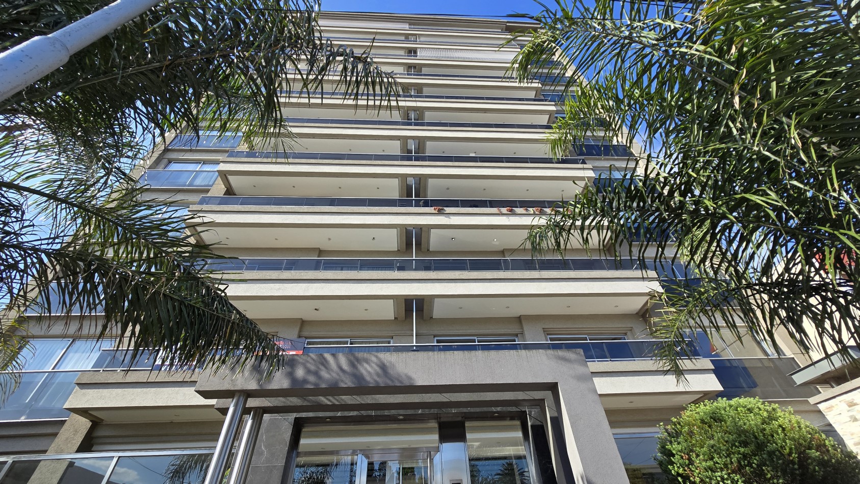 2 AMBIENTES CON COCHERA FULL AMENITIES