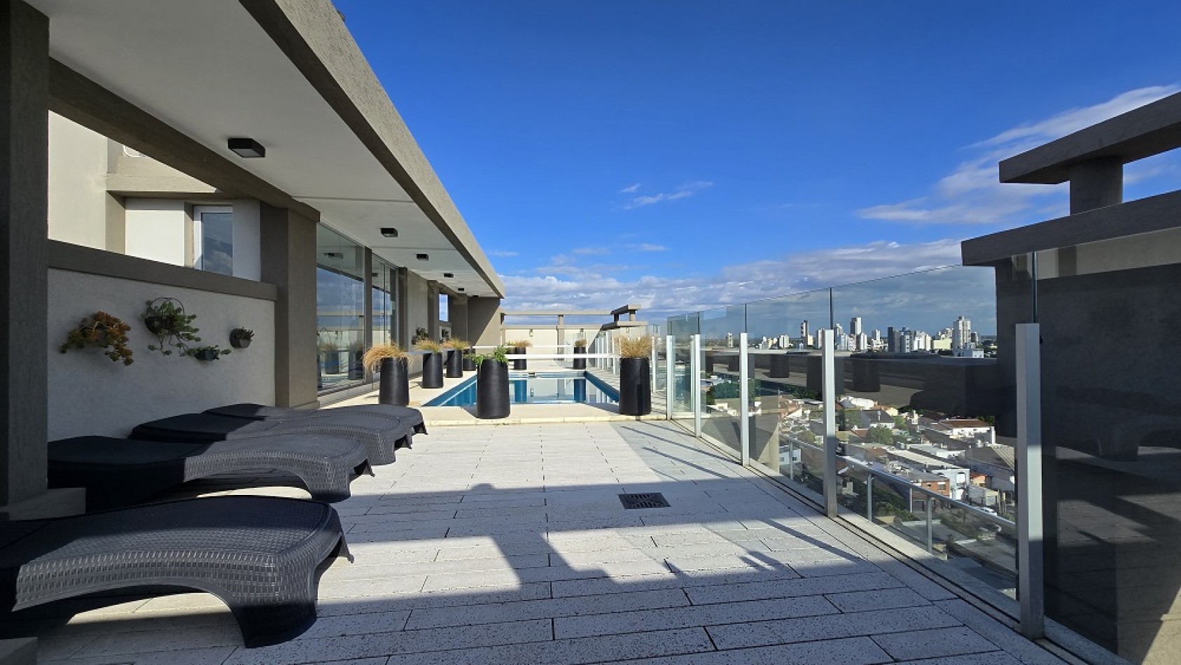 2 AMBIENTES CON COCHERA FULL AMENITIES