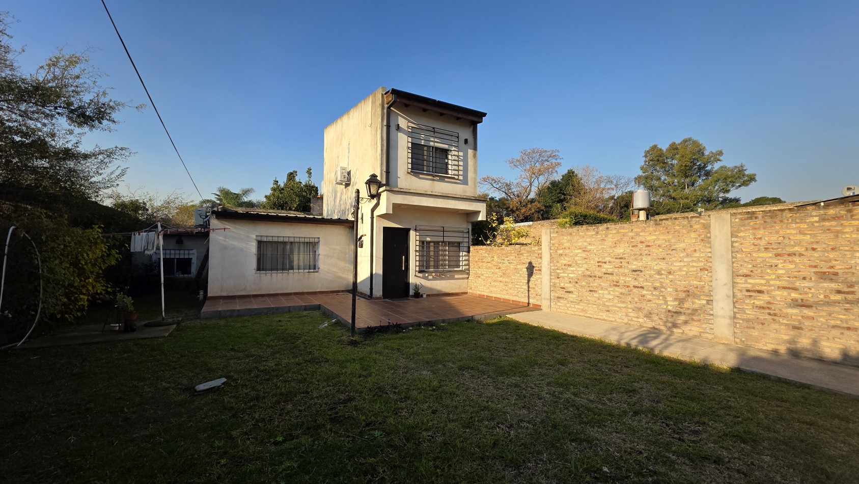 CASA CON PARQUE Y POSIBILIDAD DE FINANCIACION