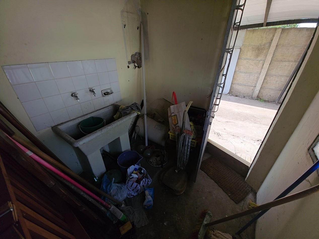 CASA O CONSULTORIO EN EXCELENTE UBICACION