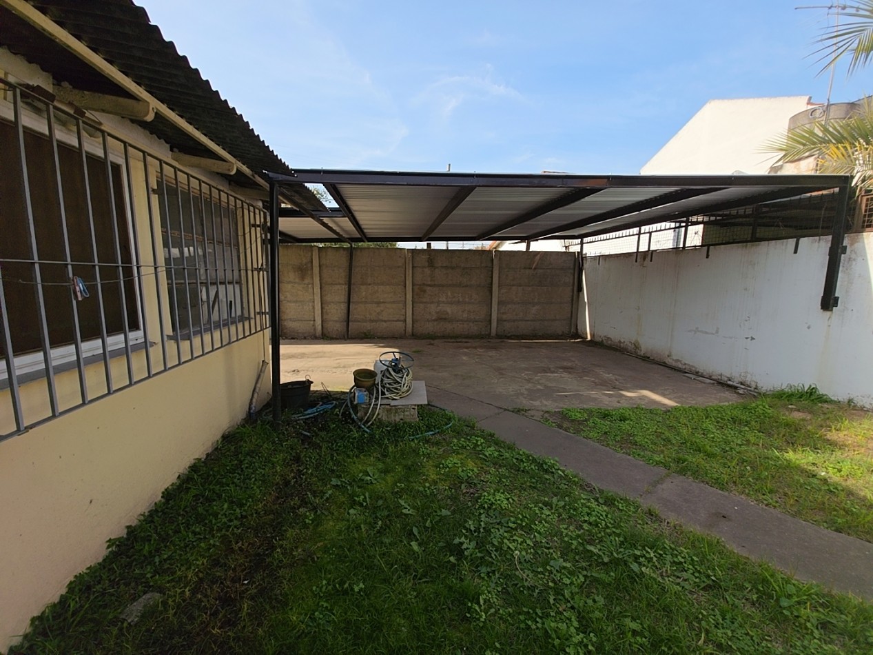 CASA O CONSULTORIO EN EXCELENTE UBICACION