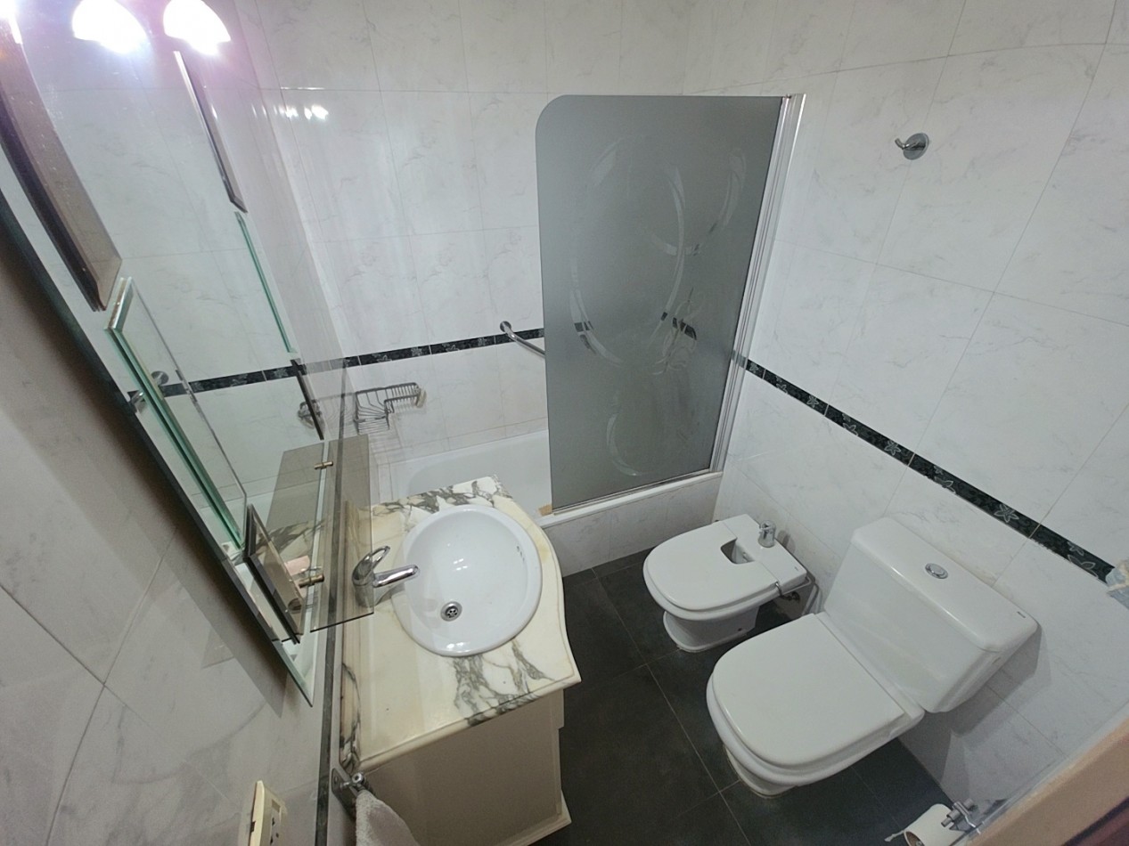 CASA CON JARDIN, PISCINA Y QUINCHO
