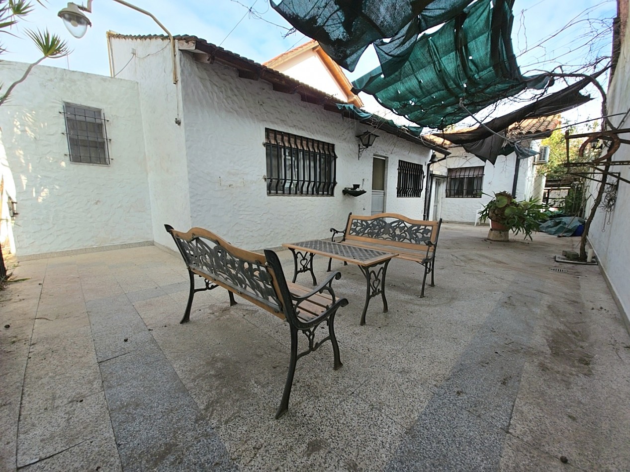 CASA CON JARDIN, PISCINA Y QUINCHO