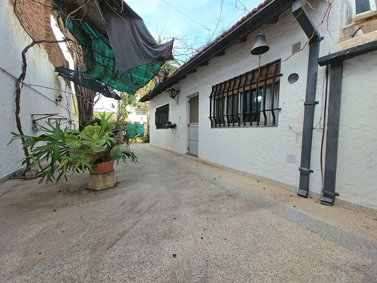 CASA CON JARDIN, PISCINA Y QUINCHO
