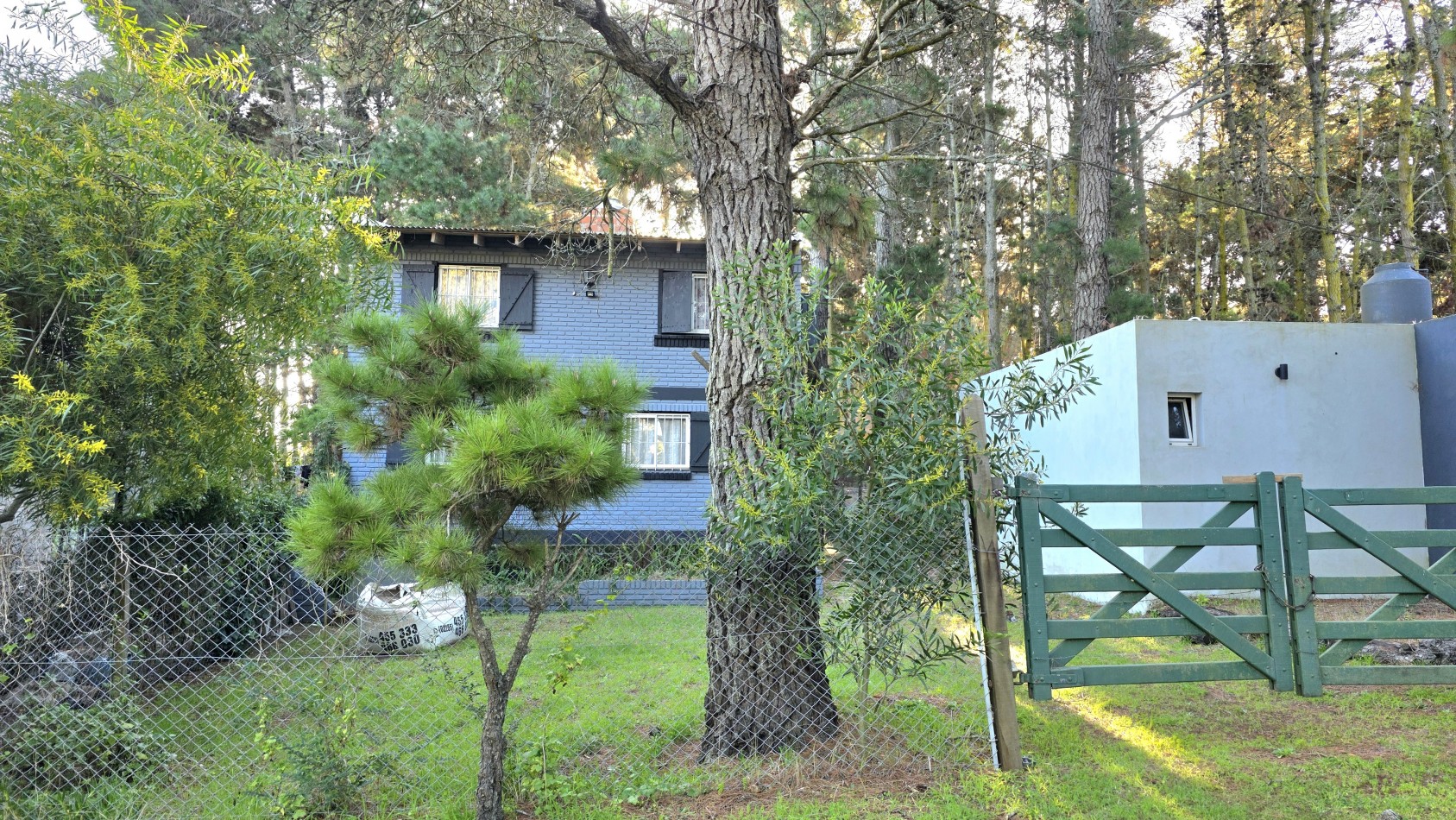 CASA EN 2 PLANTAS 5 AMBIENTES