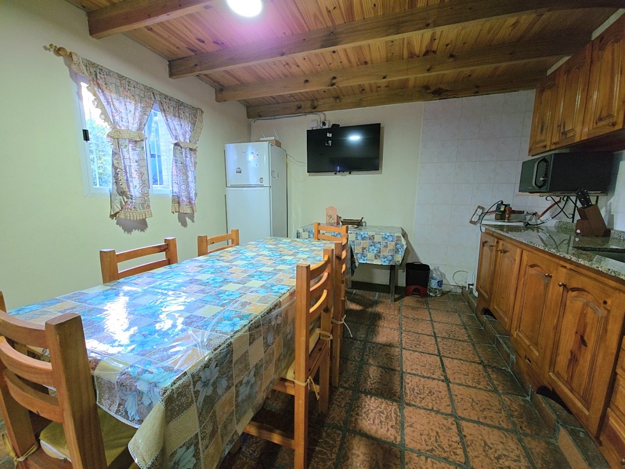 CASA EN 2 PLANTAS 5 AMBIENTES