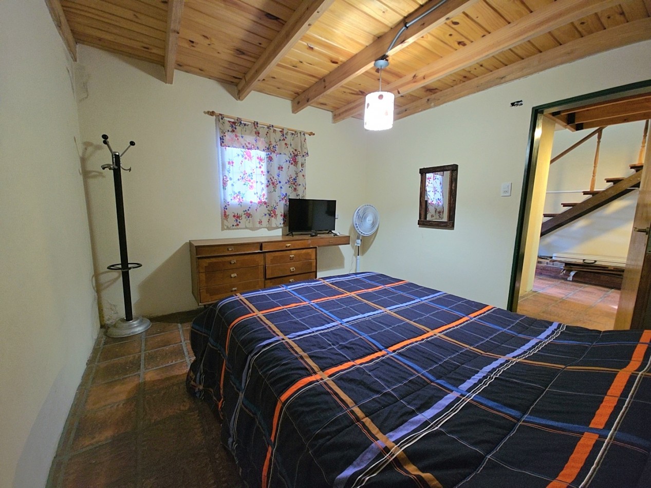 CASA EN 2 PLANTAS 5 AMBIENTES