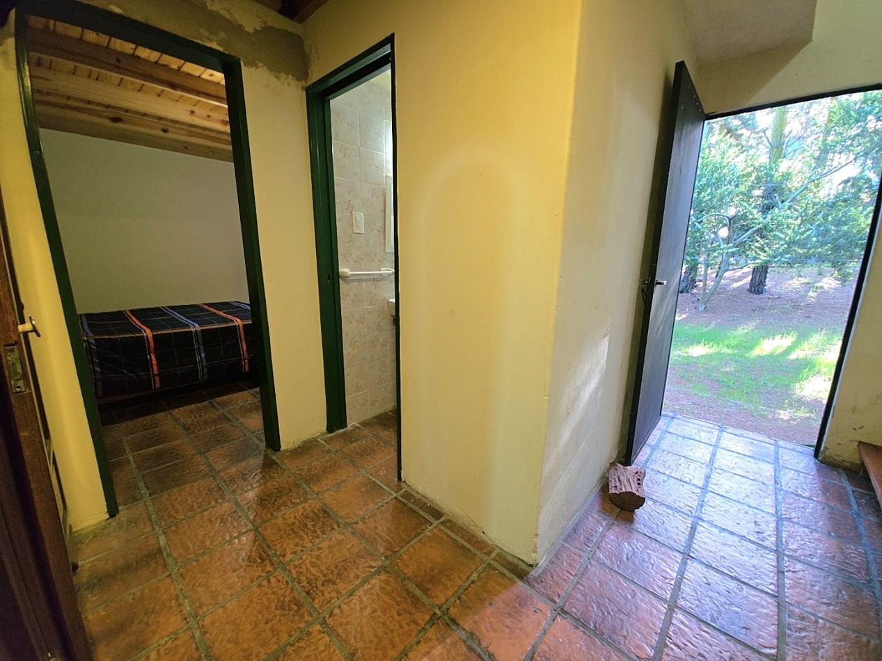 CASA EN 2 PLANTAS 5 AMBIENTES
