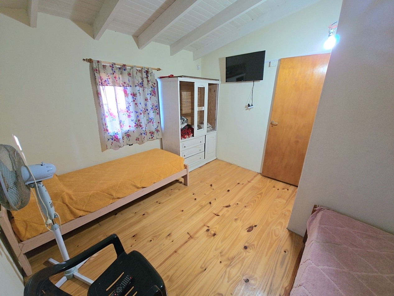 CASA EN 2 PLANTAS 5 AMBIENTES