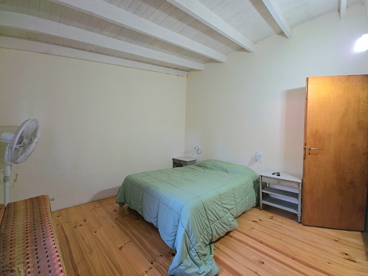 CASA EN 2 PLANTAS 5 AMBIENTES