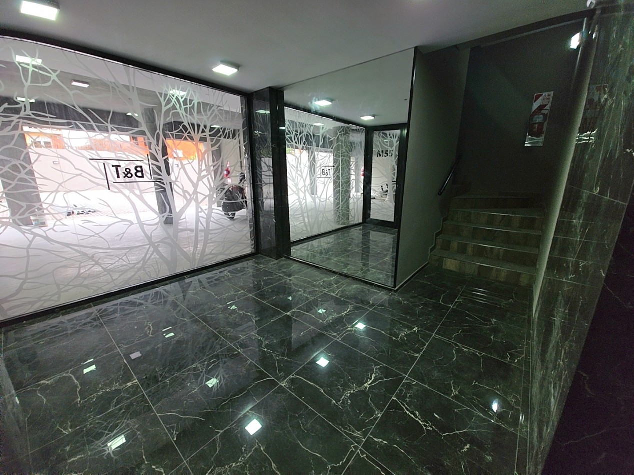 DEPARTAMENTO DE CATEGORIA CON COCHERA A ESTRENAR