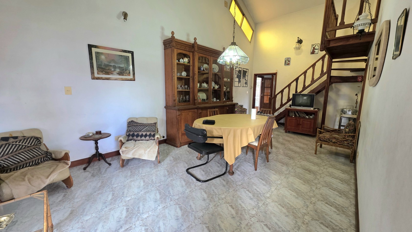 CHALET 4 AMB. CON FONDO (APTA CREDITO)