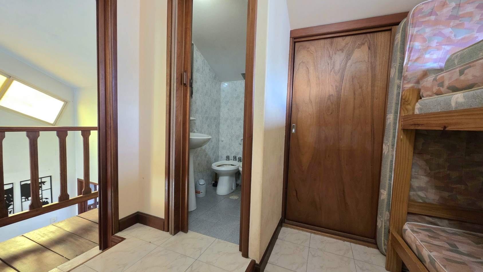 CHALET 4 AMB. CON FONDO (APTA CREDITO)