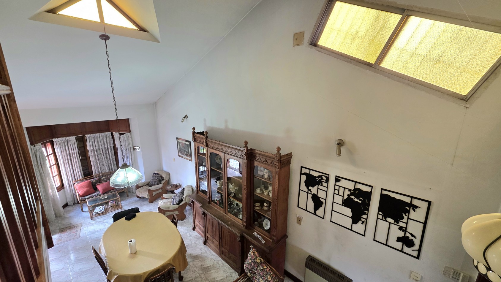 CHALET 4 AMB. CON FONDO (APTA CREDITO)