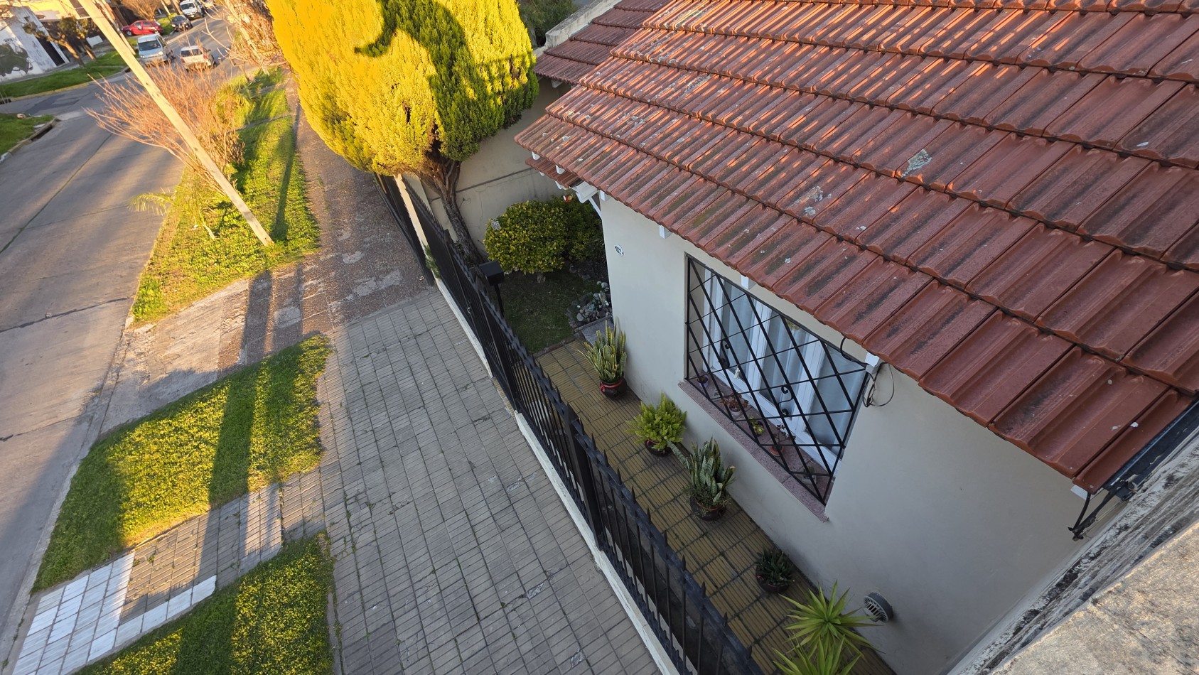 CASA 4 AMBIENTES (APTA CREDTI)