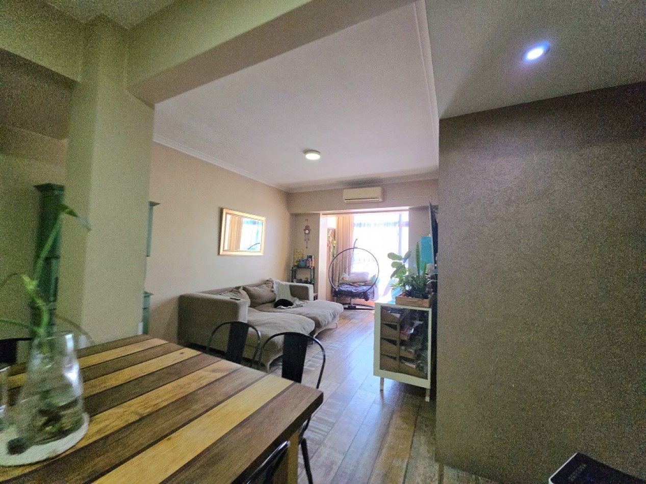 DEPARTAMENTO 4 AMBIENTES RESTAURADO A NUEVO