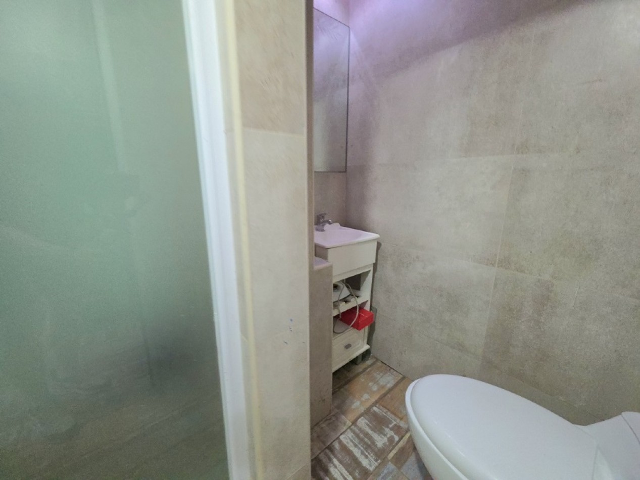 DEPARTAMENTO 4 AMBIENTES RESTAURADO A NUEVO