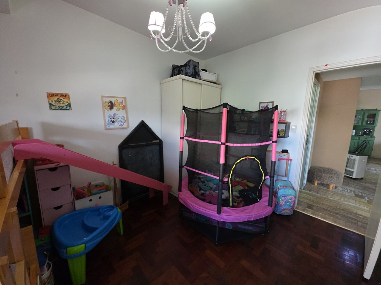 DEPARTAMENTO 4 AMBIENTES RESTAURADO A NUEVO