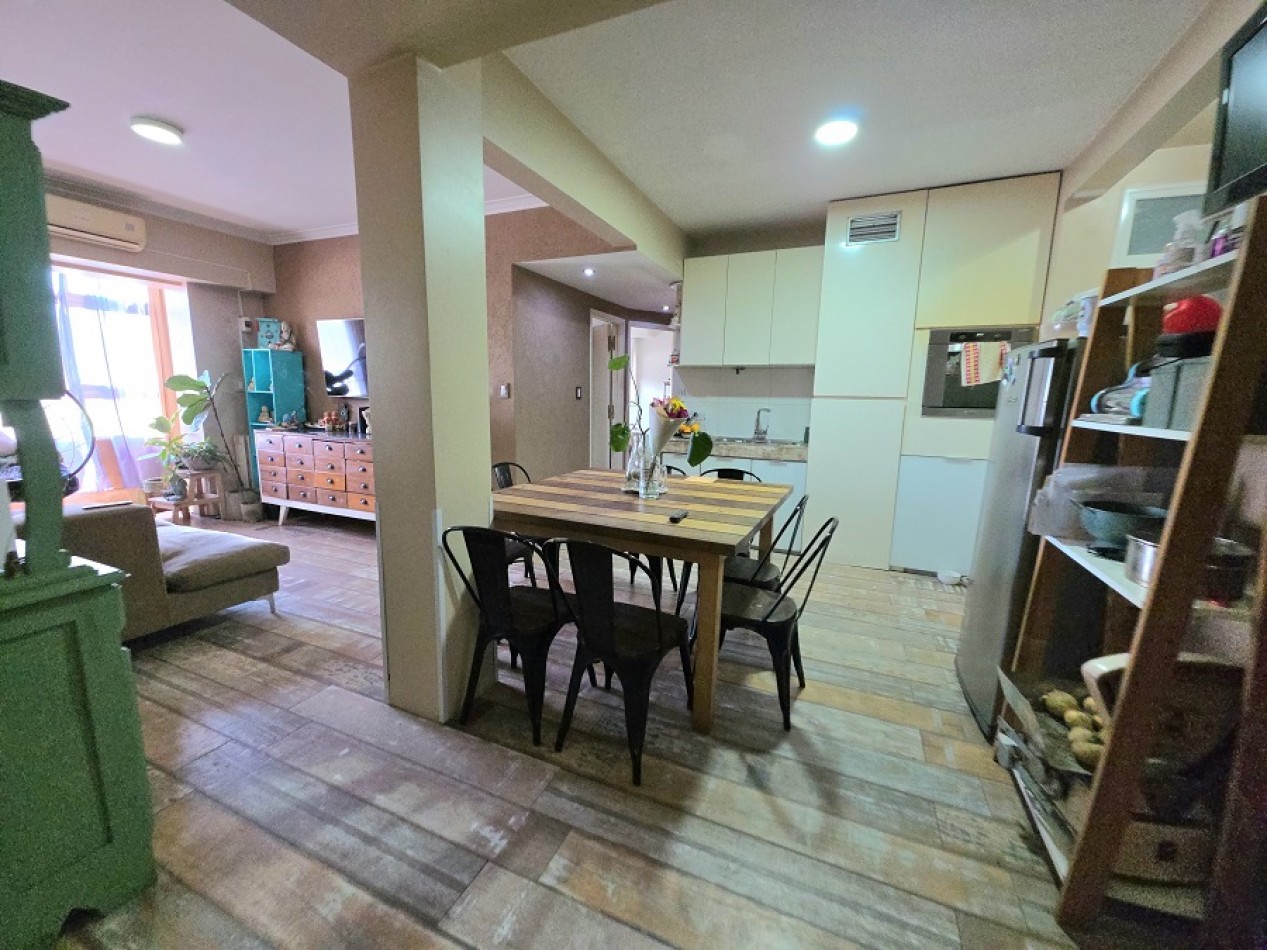 DEPARTAMENTO 4 AMBIENTES RESTAURADO A NUEVO
