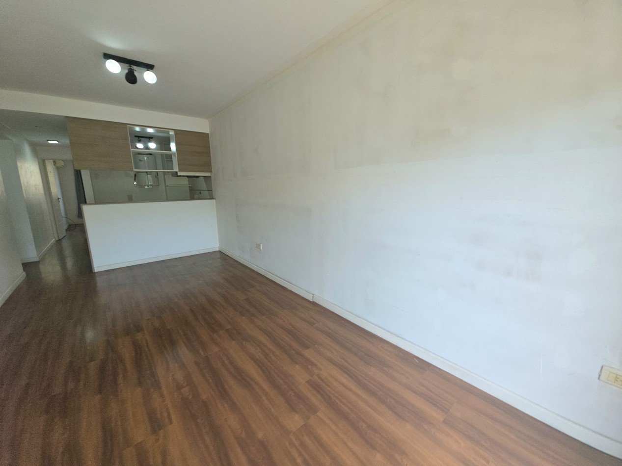 2 AMBIENTES CENTRICO