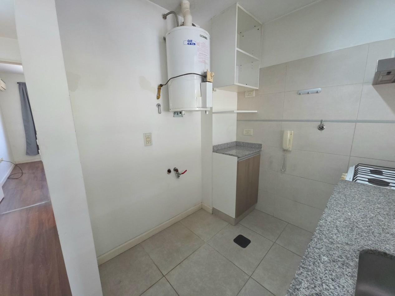 2 AMBIENTES CENTRICO