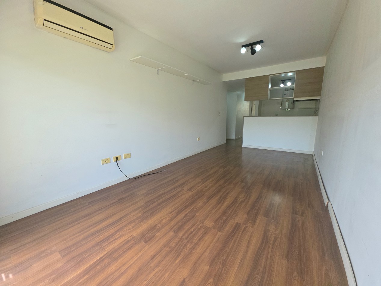 2 AMBIENTES CENTRICO