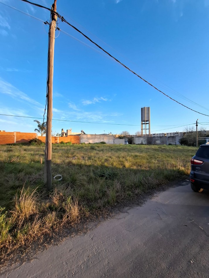 LOTE EN BARRIO SEMICERRADO