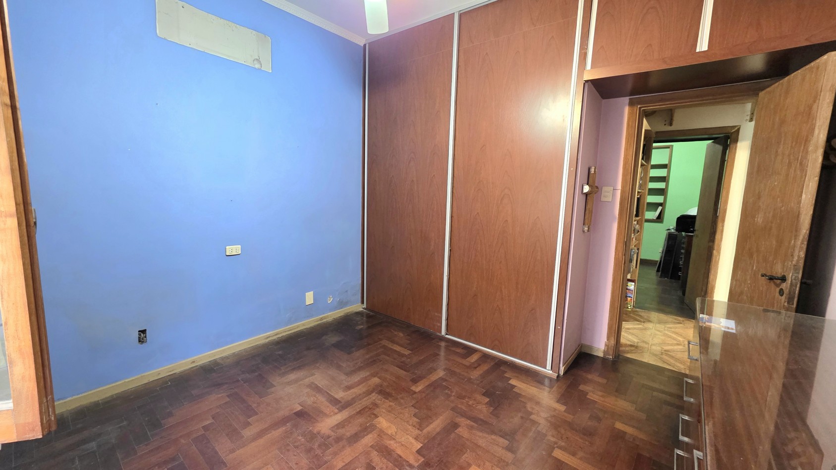 CHALET 3 AMBIENTES CON FONDO Y DEPTO