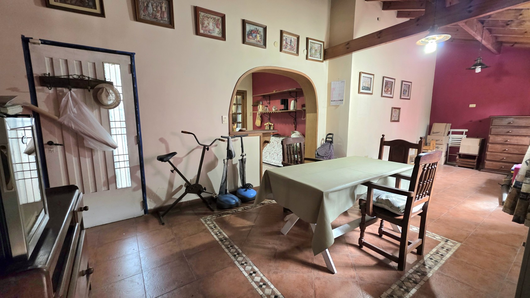 CHALET 3 AMBIENTES CON FONDO Y DEPTO