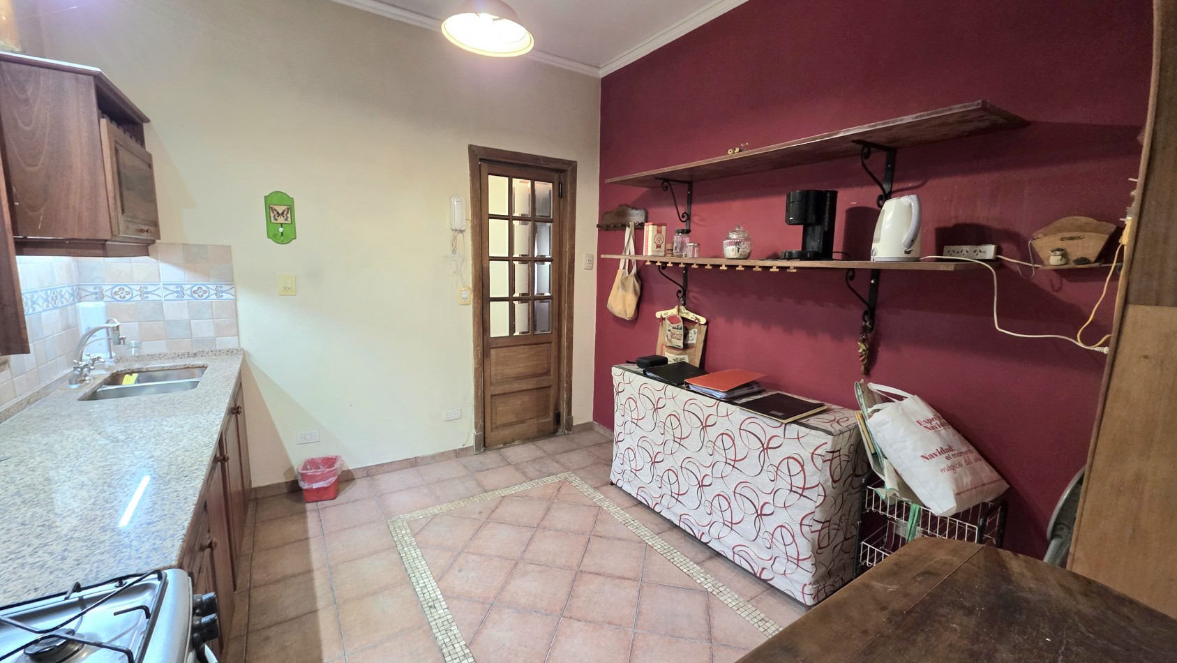 CHALET 3 AMBIENTES CON FONDO Y DEPTO