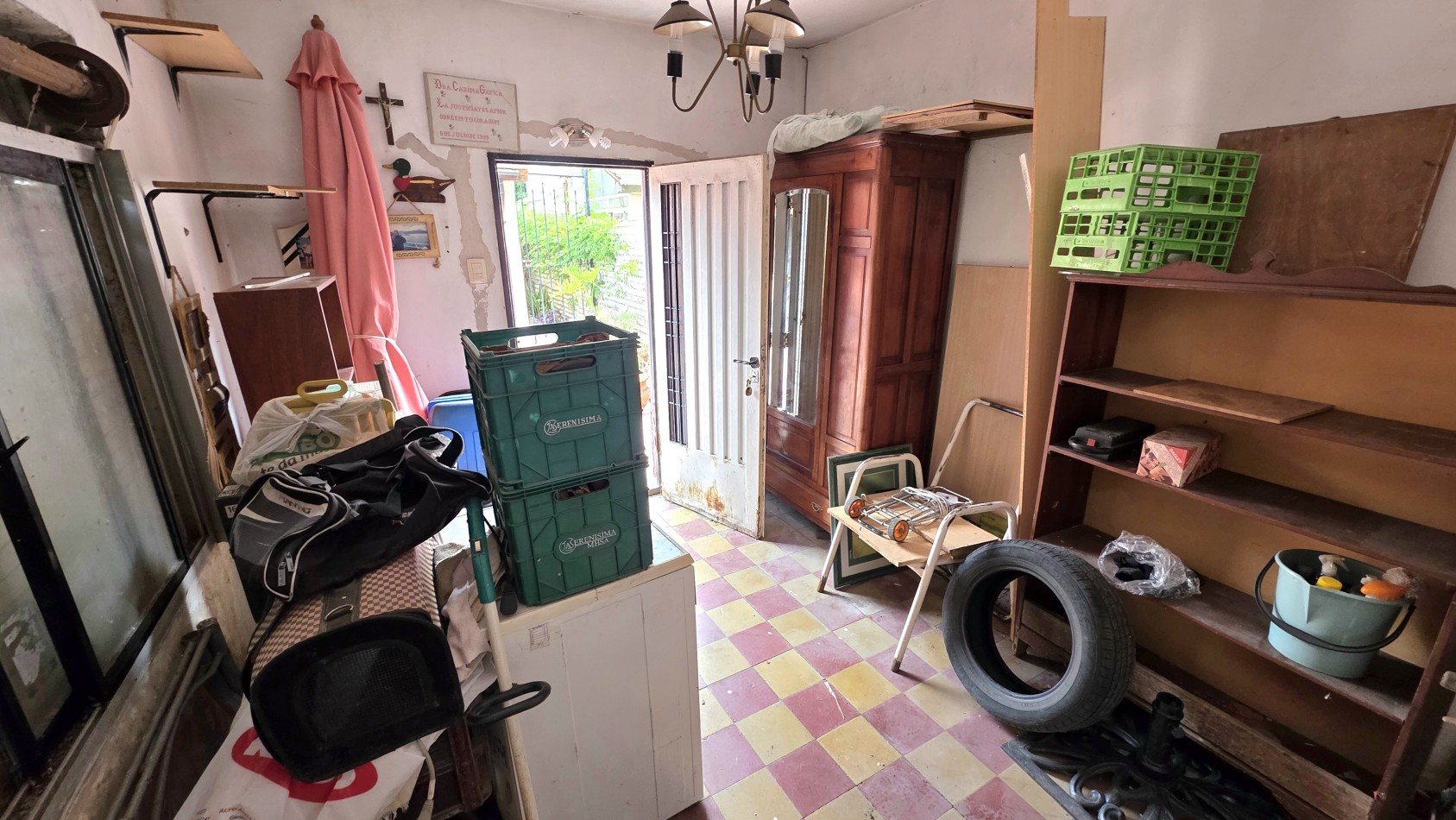 CHALET 3 AMBIENTES CON FONDO Y DEPTO