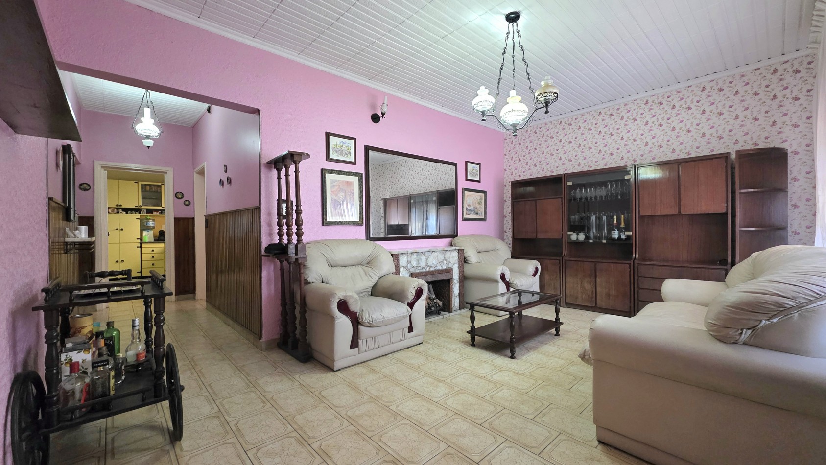 CASA 4 AMBIENTES CON FONDO