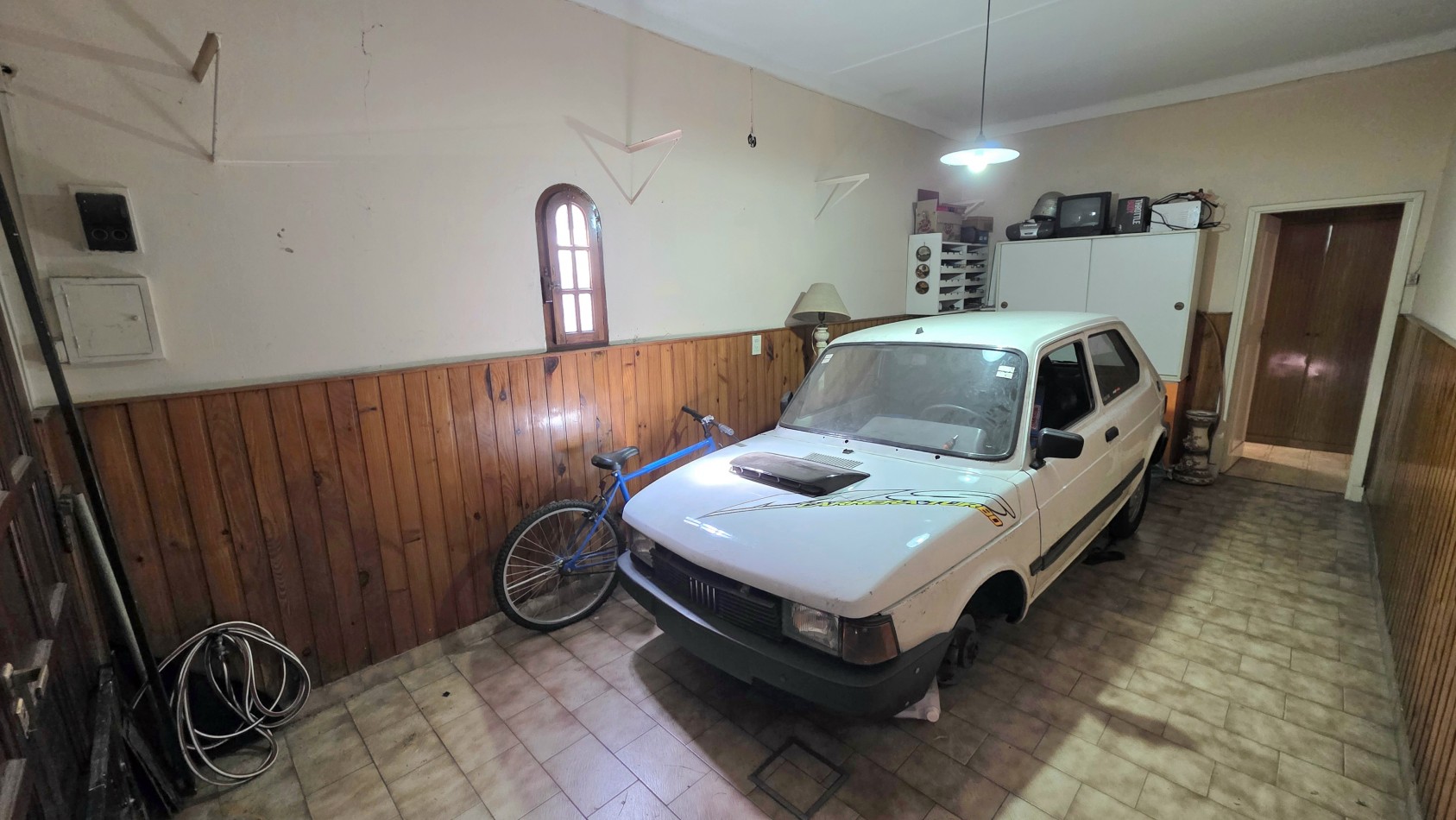 CASA 4 AMBIENTES CON FONDO