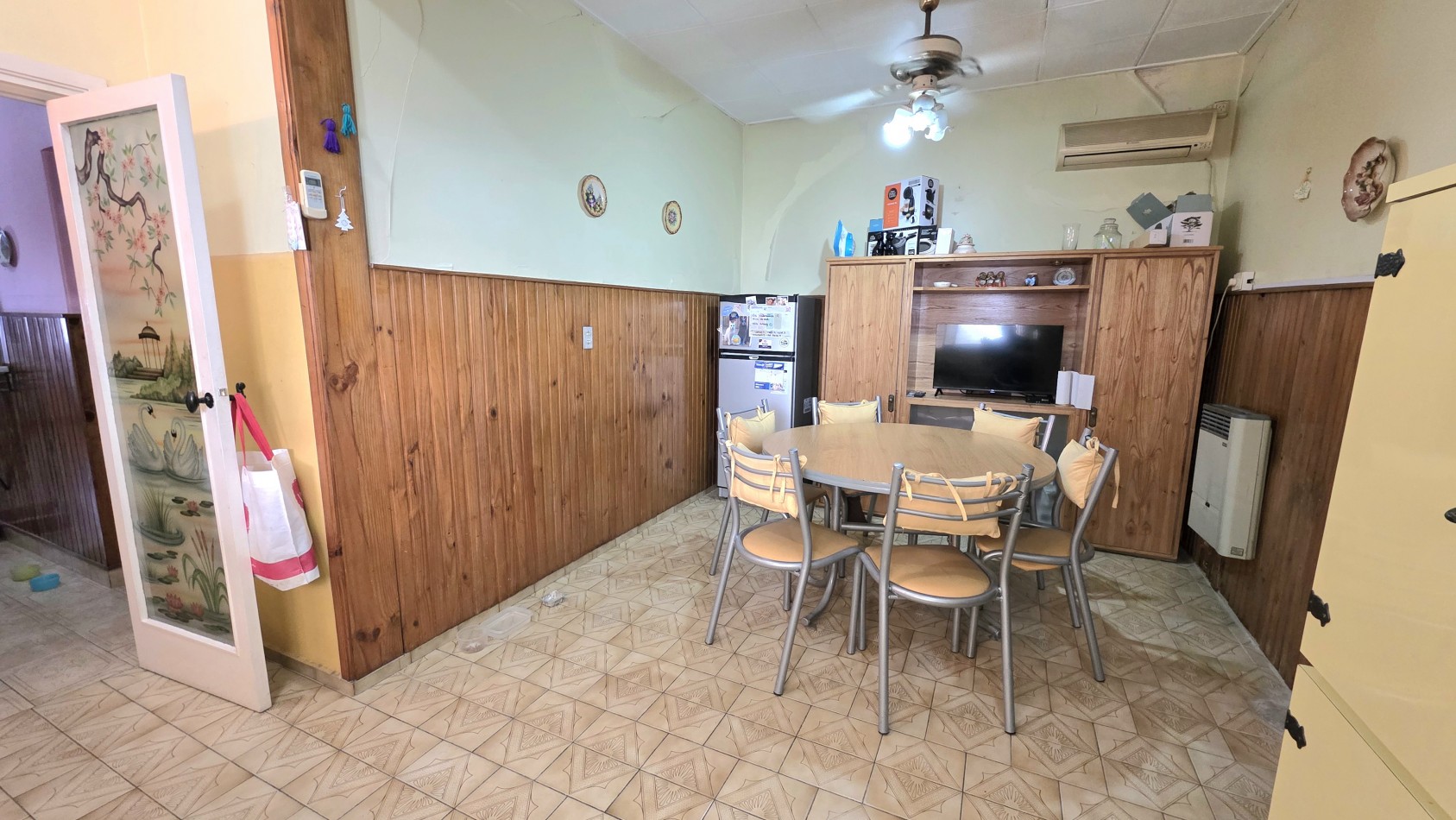 CASA 4 AMBIENTES CON FONDO