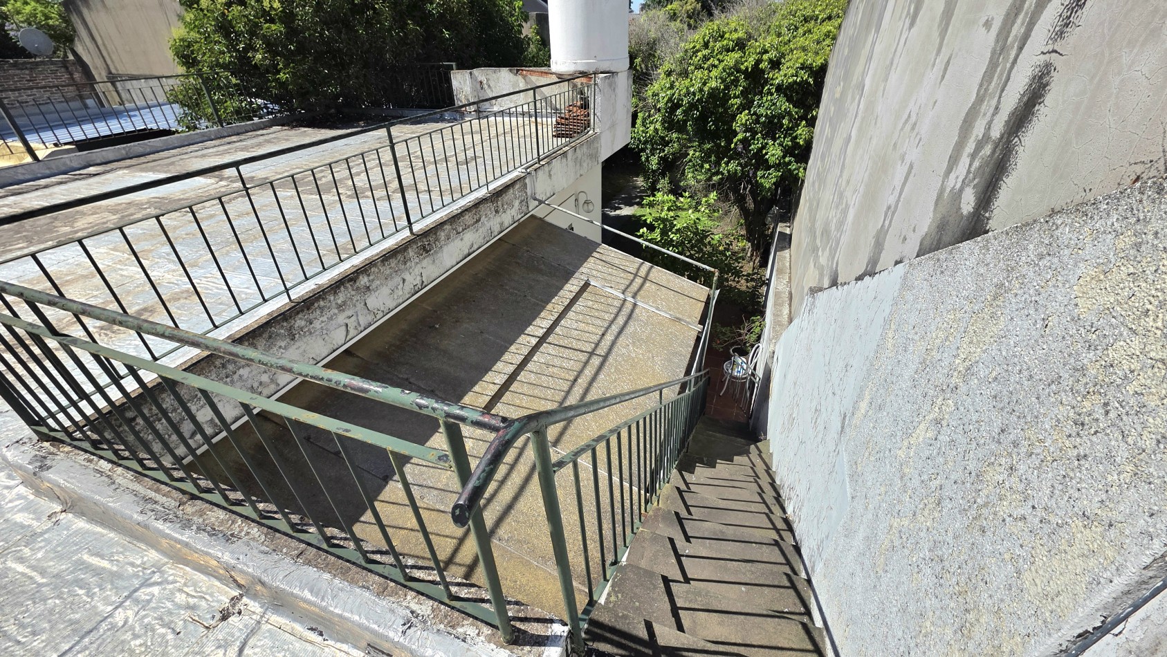 CASA 4 AMBIENTES CON FONDO