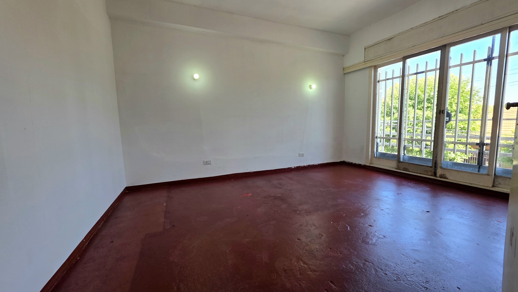 DEPARTAMENTO 3 AMBIENTES CON COCHERA