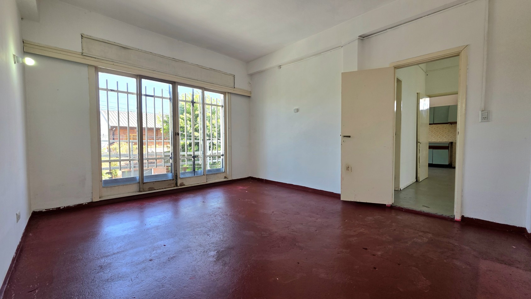 DEPARTAMENTO 3 AMBIENTES CON COCHERA