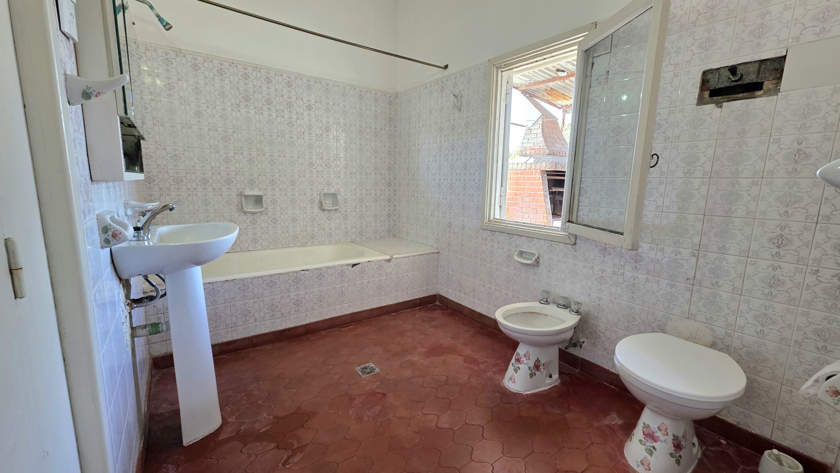 DEPARTAMENTO 3 AMBIENTES CON COCHERA