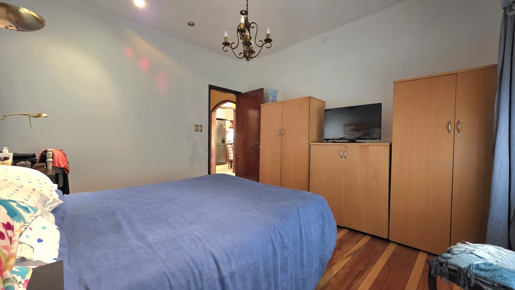 CASA 3 AMBIENTES CON PARQUE Y PILETA