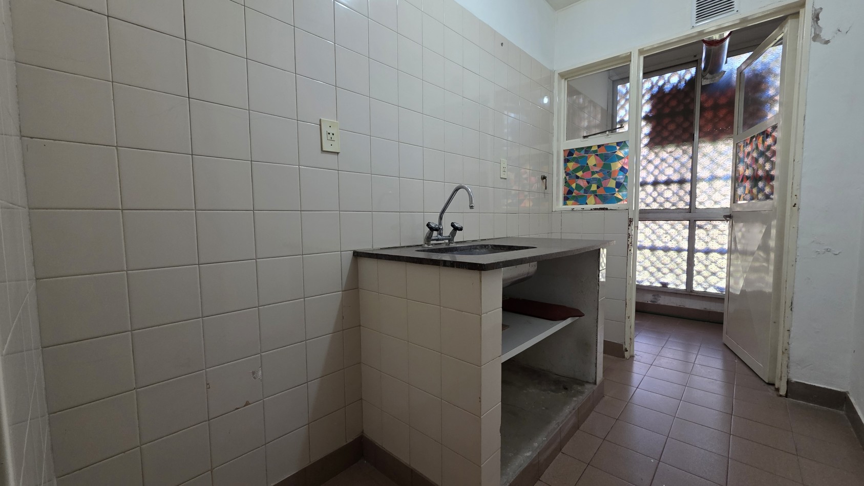 3 AMBIENTES EN PLANTA BAJA